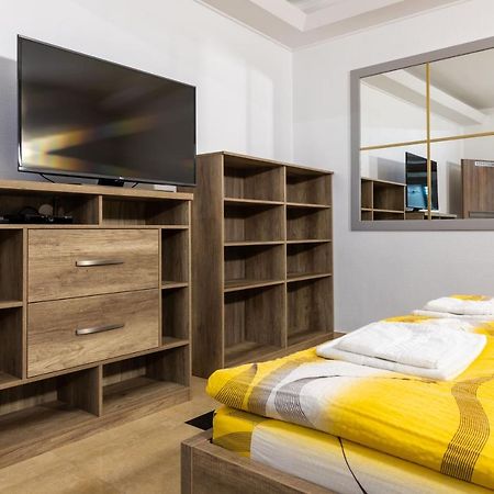 Napfeny Panzio Es Rendezvenyhaz Hotel Kecskemet Ngoại thất bức ảnh