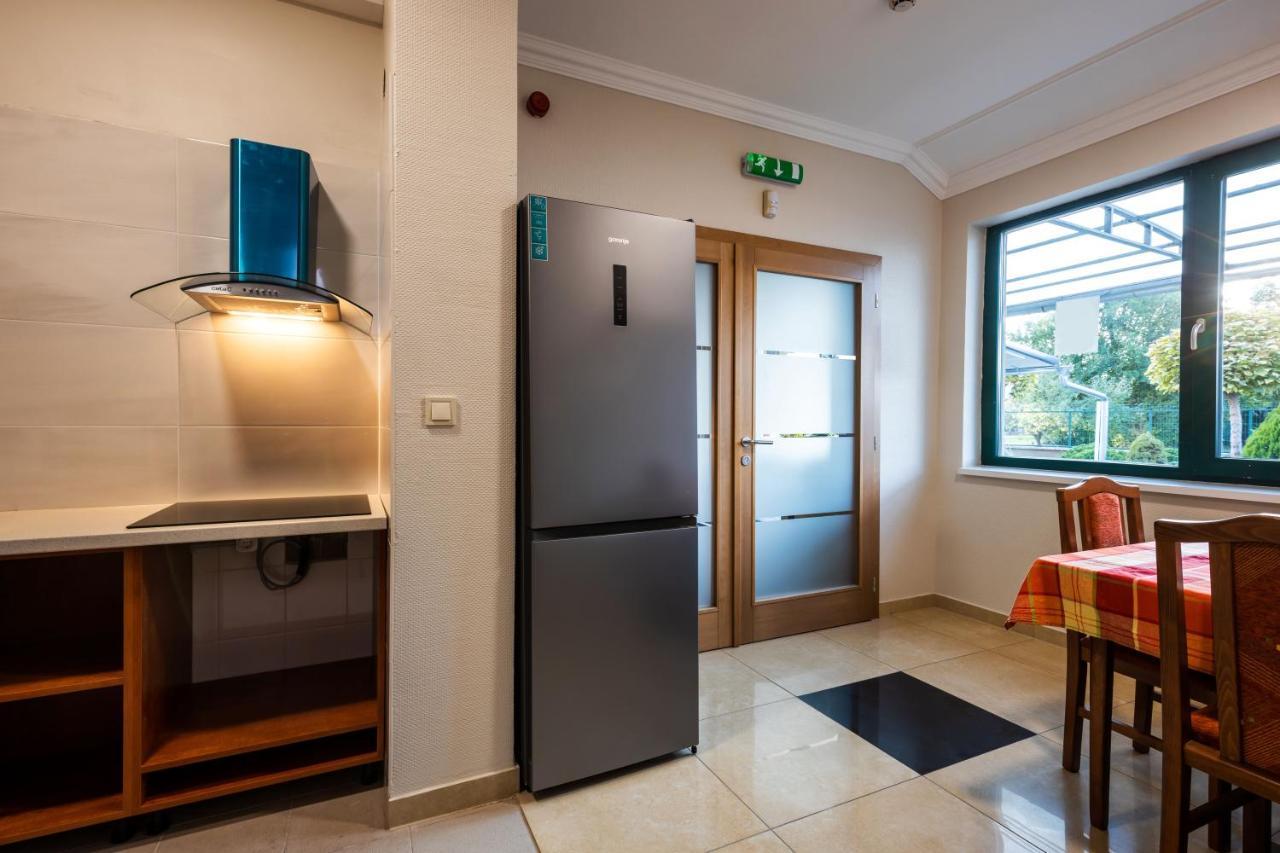 Napfeny Panzio Es Rendezvenyhaz Hotel Kecskemet Ngoại thất bức ảnh