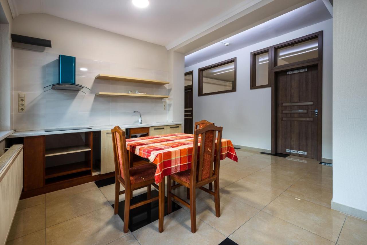 Napfeny Panzio Es Rendezvenyhaz Hotel Kecskemet Ngoại thất bức ảnh