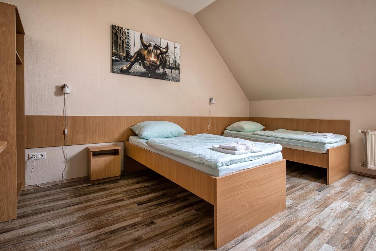 Napfeny Panzio Es Rendezvenyhaz Hotel Kecskemet Ngoại thất bức ảnh